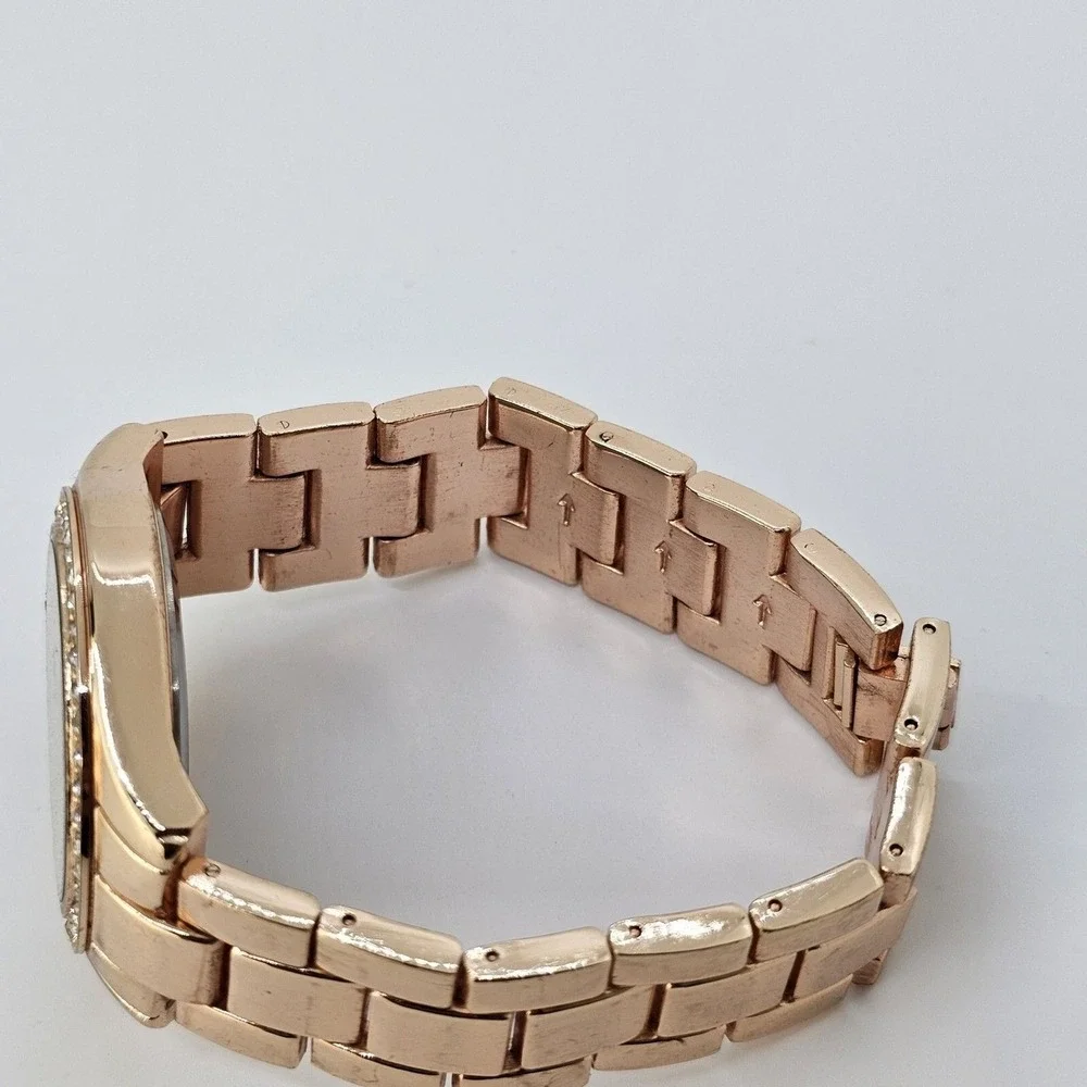Claire's Women's Watch 38MM Gold‎ Tone Dial Band Crystal Bezel 7.5